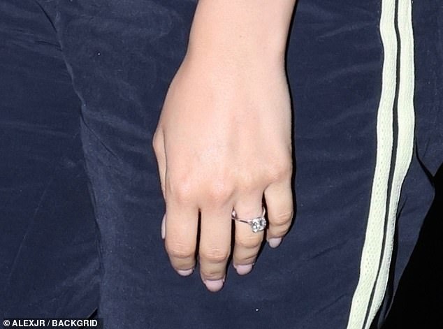 Mendes’ sparkling new engagement ring — a large diamond set on a sleek silver band — took center stage