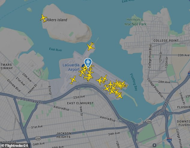 LaGuardia Airportnyc airports 15246121 travel chaos live blog tues 9:30 am est