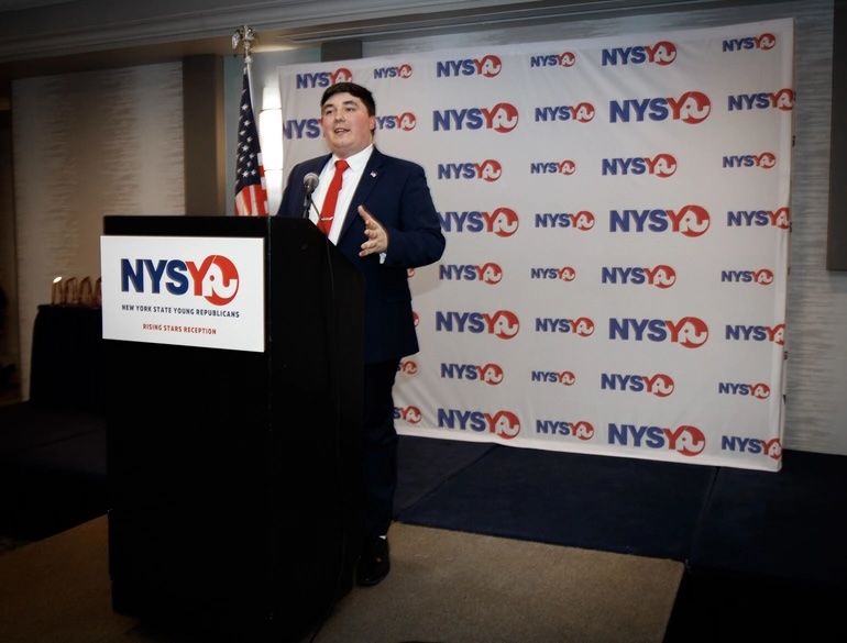 Bobby Walker speaking at the NYSYR 2023 Winter Conference and 6th Annual Rising Stars Reception.