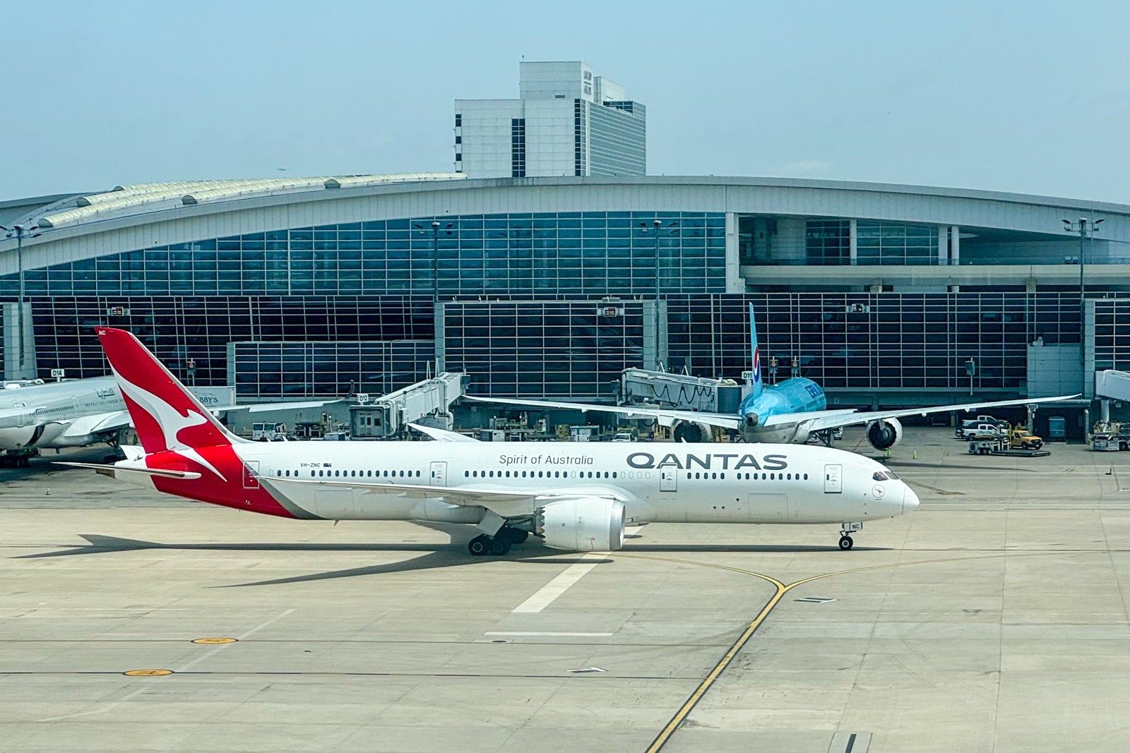 Qantas at DFW airport