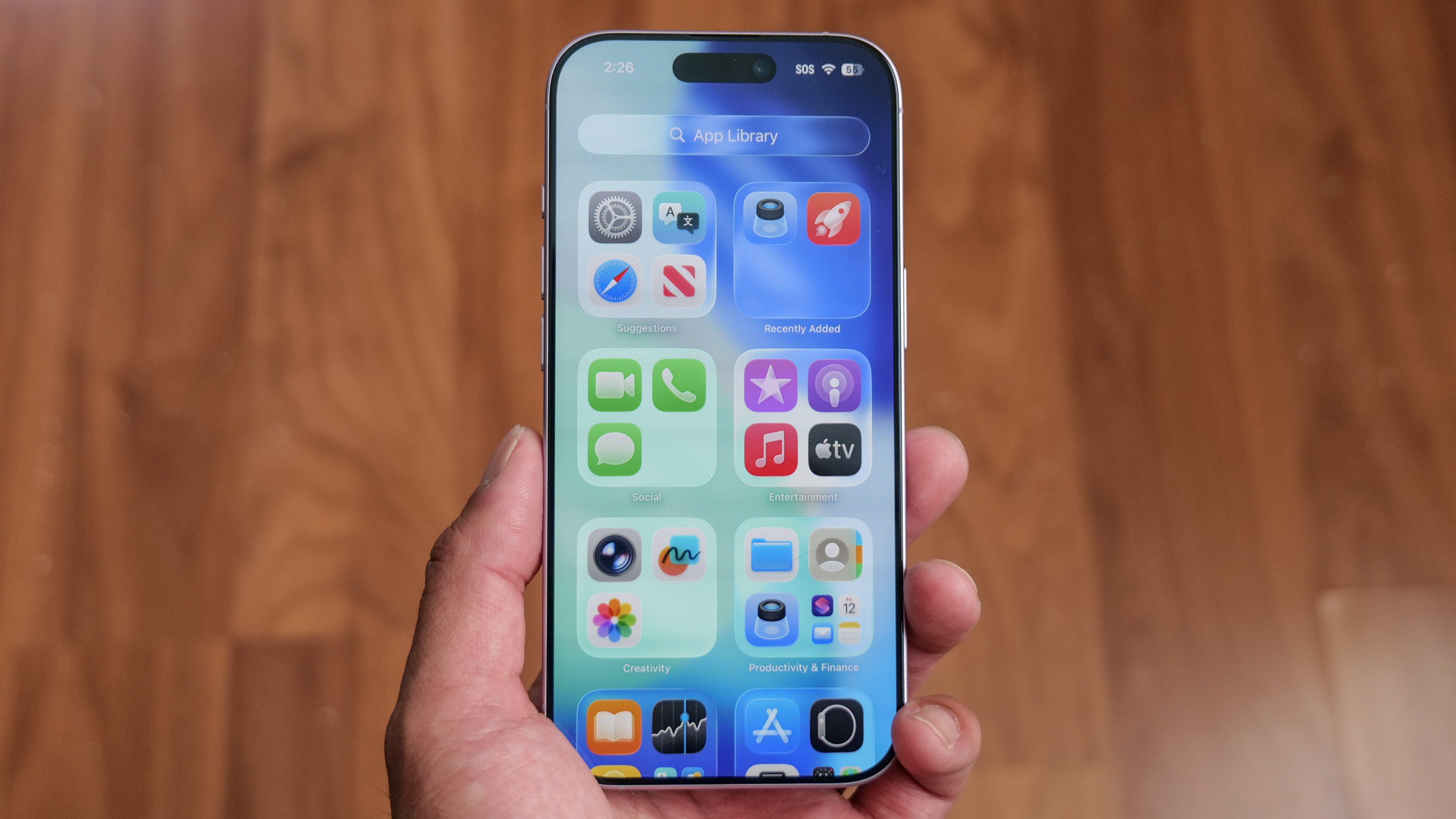 Apple iPhone 17 home screen.