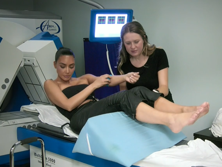 102325 kim kardashian sub1.jpg