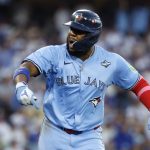 Justin Trudeau Backstage With GF Katy Perry & Crew for Her Birthday, on Video