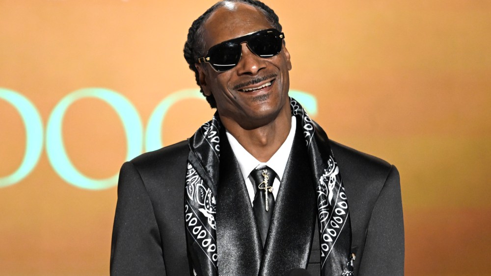  Snoop Dogg Says ‘Inclusion Is Powerful’ After ‘Lightyear’ Controversy