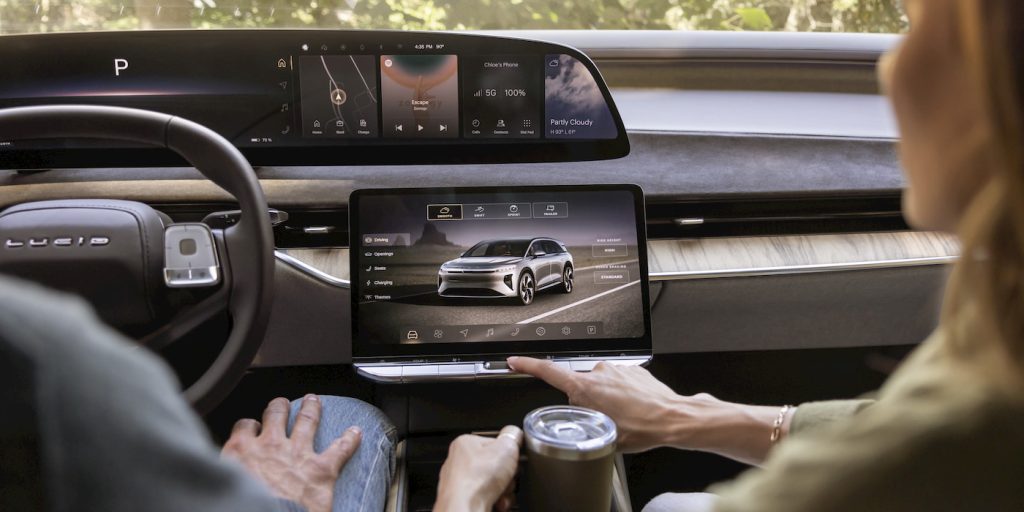 Lucid-Gravity-interior