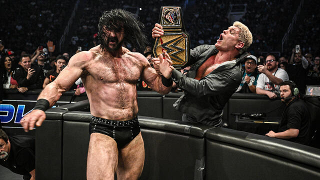 WWE Photo