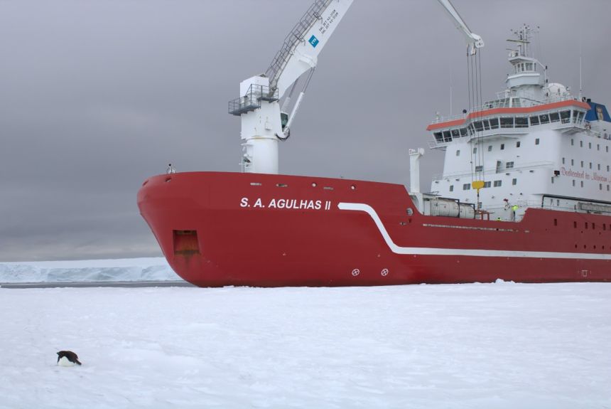 South African polar research vessel SA Agulhas II maneuvers through icy waters during the expedition.