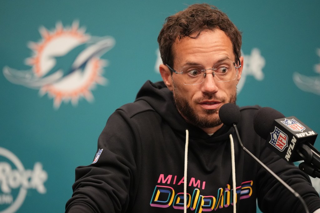 Mike McDaniel speaks to the media after the Dolphins-Chargers game on Oct. 12, 2025.