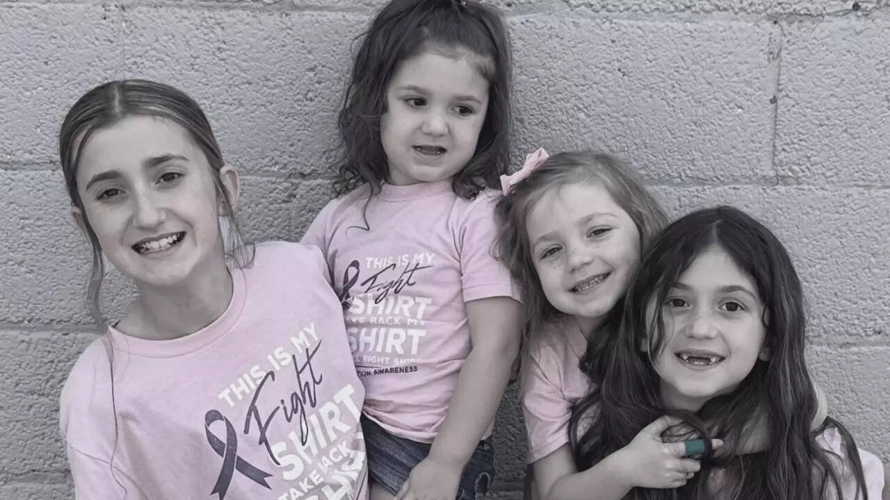 Pic courtesy: Facebook/ Ashlee Taylor Higginbotham SISTERS