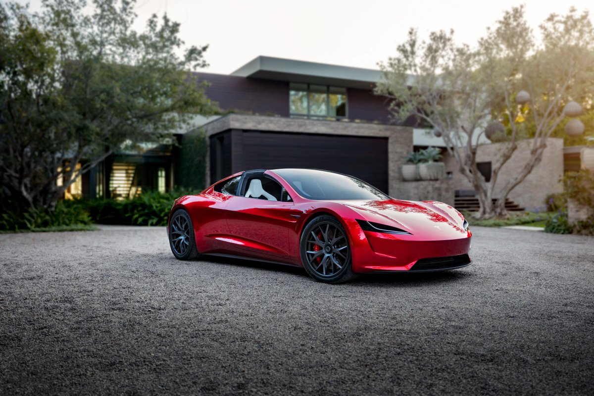  Musk Discusses Next-Gen Tesla Roadster in New Interview: ‘Unforgettable’ Demo Coming [VIDEO]