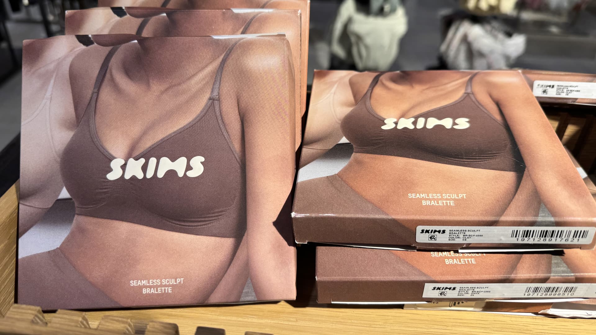  Skims hits $5 billion valuation after funding round led by Goldman