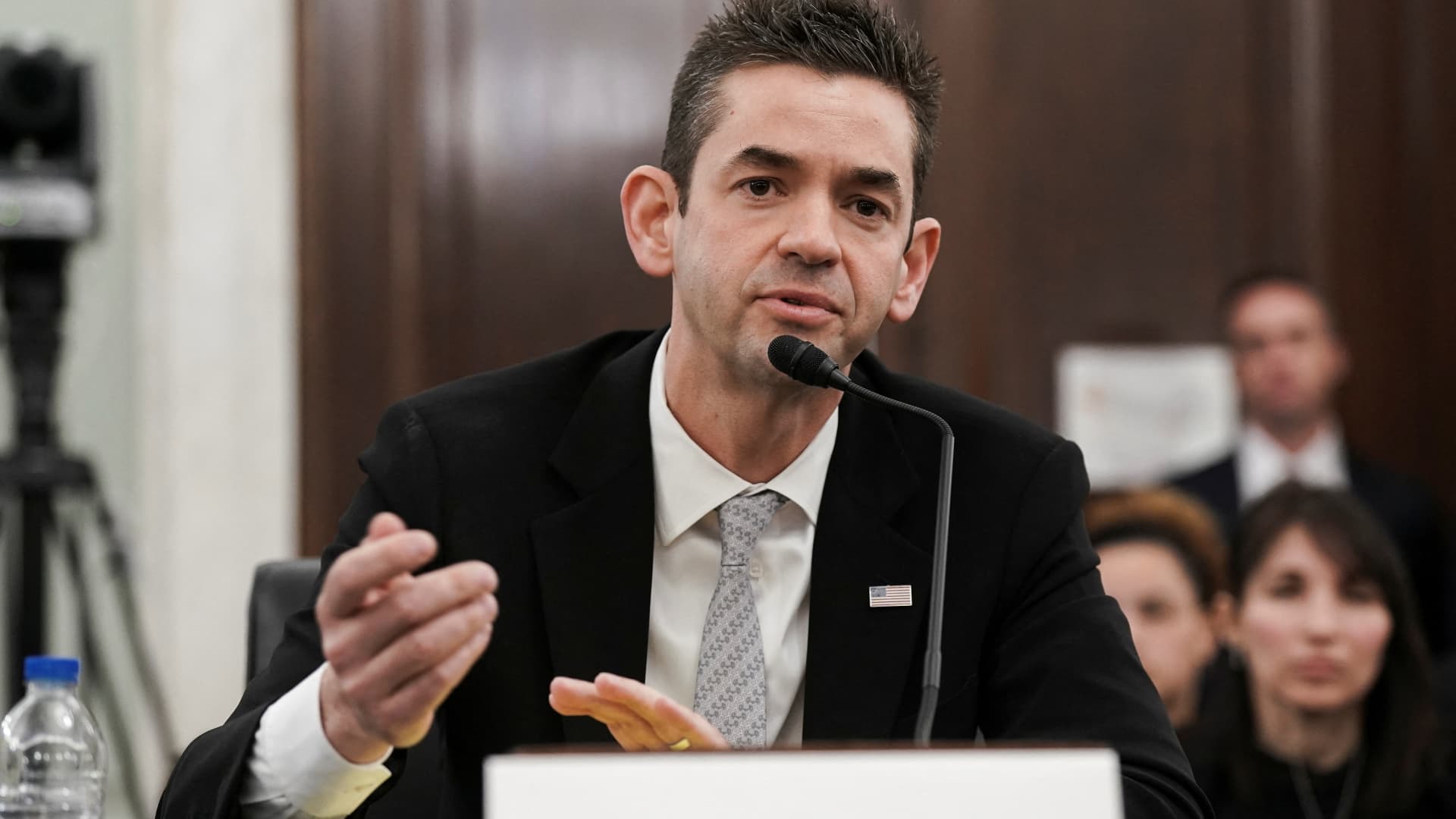  Trump renominates Musk ally Jared Isaacman to run NASA months after withdrawal