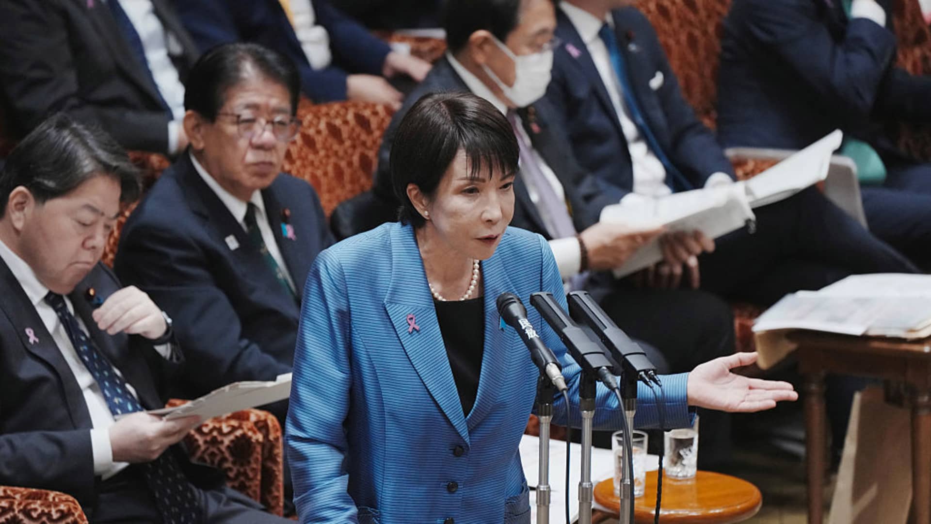  Japan announces $135 billion stimulus to boost economy and support consumers