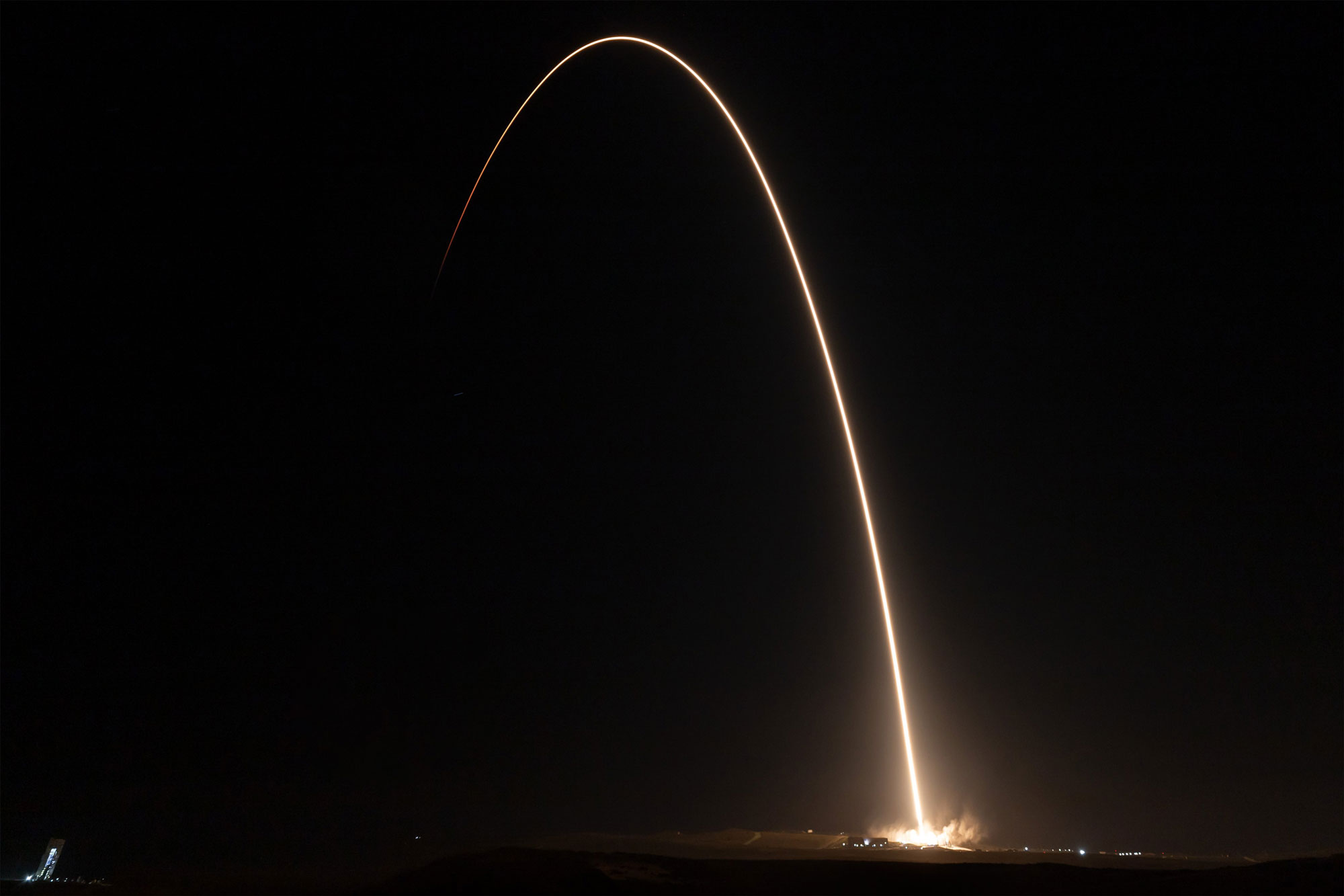  SpaceX Rocket Launches to Deliver 28 Starlink Satellites | Local News