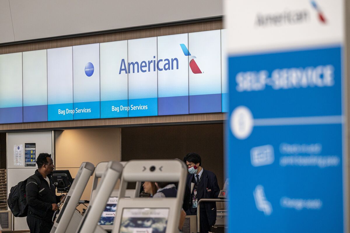  American Airlines to Cut Hundreds of Corporate Jobs