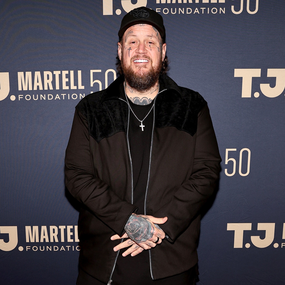  Jelly Roll Makes First Public Appearance After Debuting Beardless Look