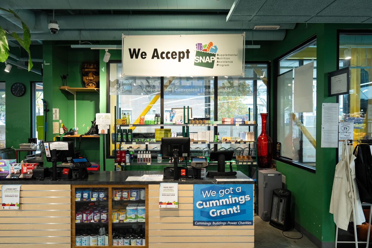  US to Send Some SNAP Funds Despite Trump Post, White House Says