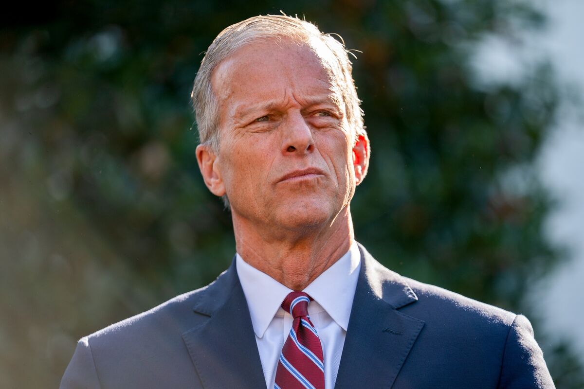  Government Shutdown: Thune Plans Test Vote for Spending Package