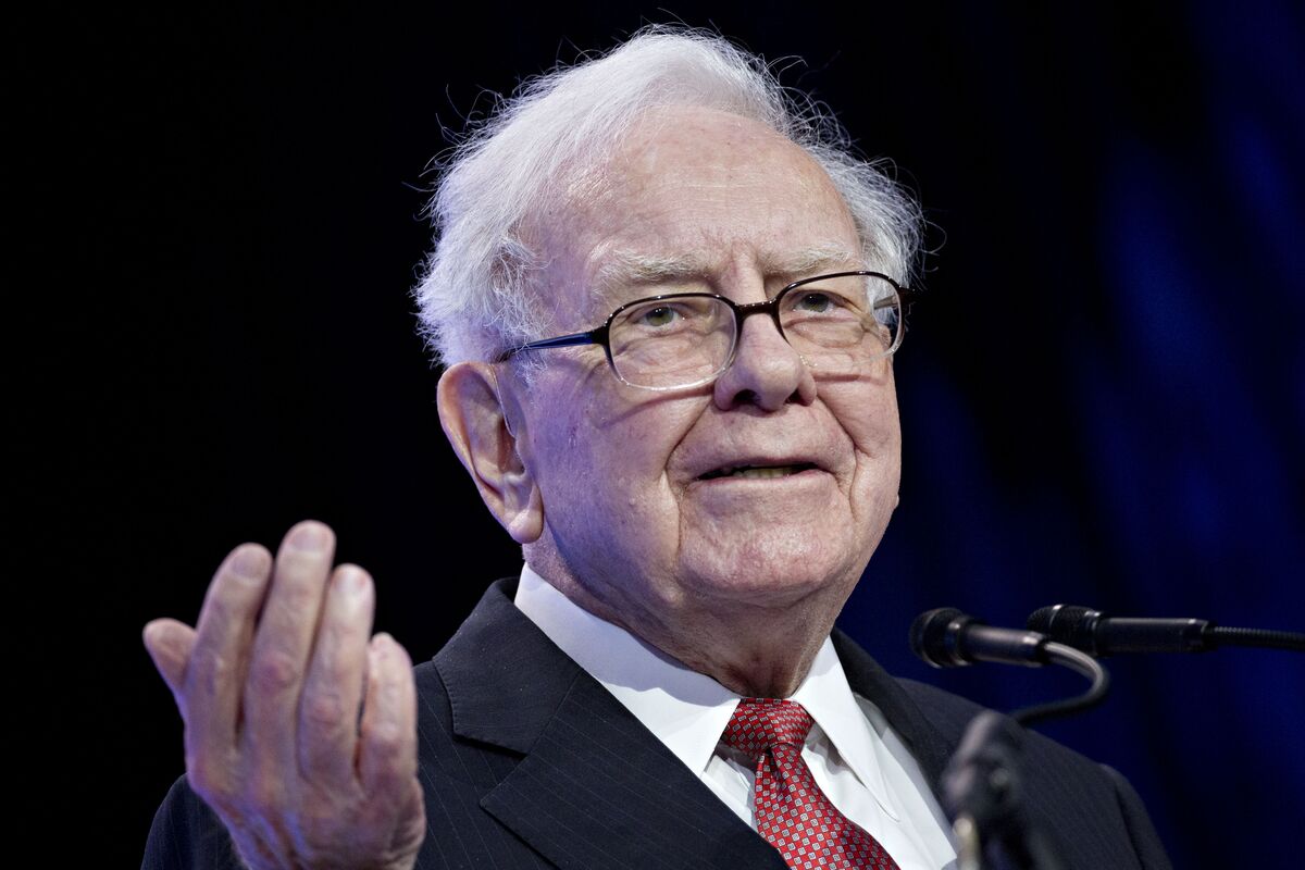  Buffett Says He’s ‘Going Quiet’ and Picking Up Pace of Donations