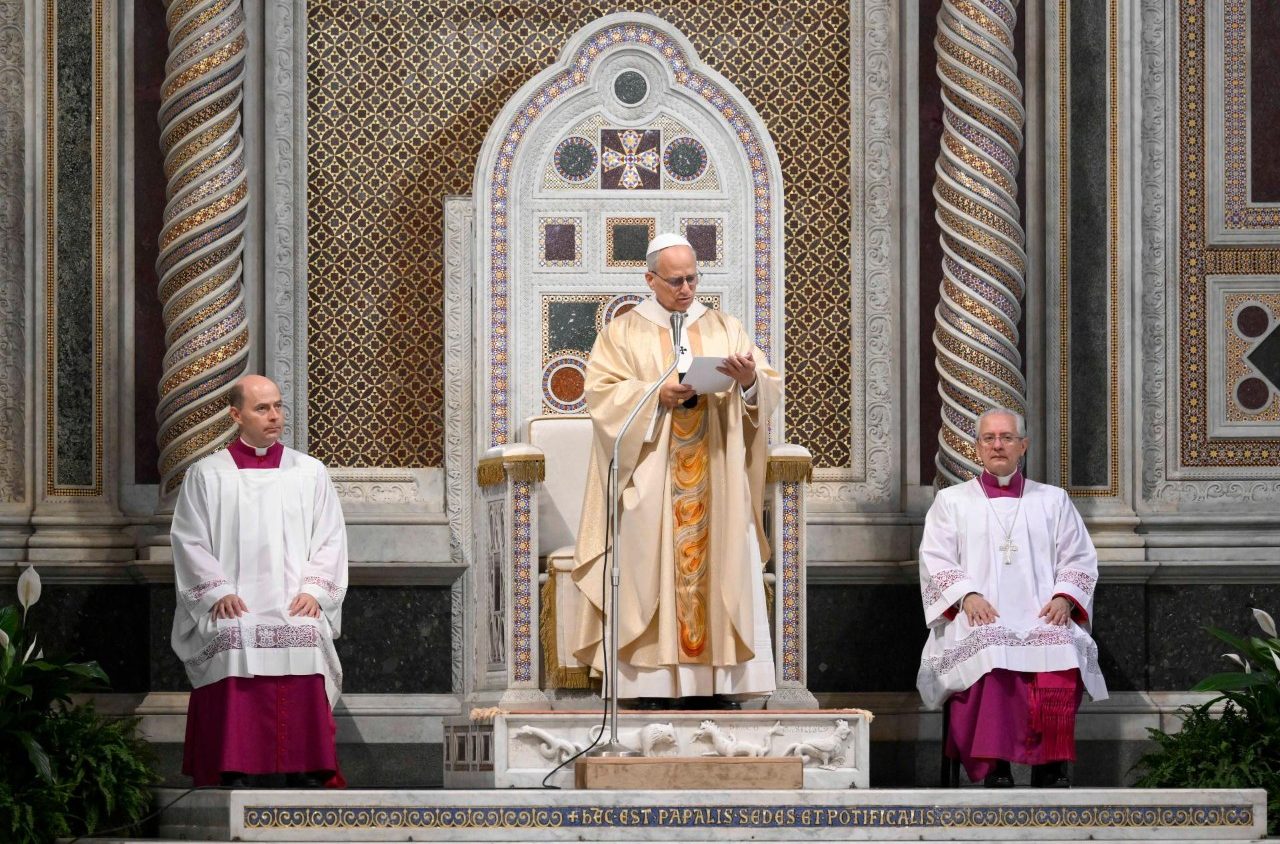  Pope: The Church is a ‘construction site’ for a community to be built without haste