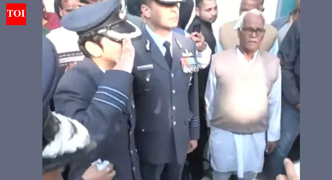  Salute and tears: Wing Commander Afshan’s emotional goodbye to husband; Namansh Syal was killed in Tejas crash | India News