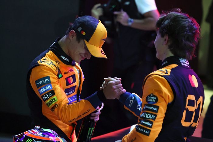 Lando Norris, McLaren, Oscar Piastri, McLaren