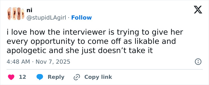 Screenshot of a tweet discussing Sydney Sweeney's new comments on jeans scandal sparking public fury online.