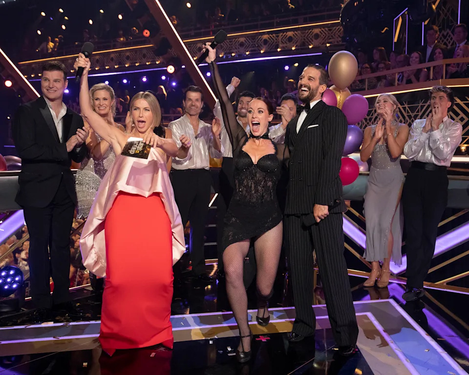 DANCING WITH THE STARS - "20th Birthday Party" - It's time to party! "Dancing with the Stars" is celebrating 20 incredible years of dazzling moves, unforgettable moments and show-stopping performances. Former host Tom Bergeron makes a return to the ballroom as guest judge. TUESDAY, NOV. 11 (8:00-10:01 p.m. EST) on ABC. (Disney/Eric McCandless) JONATHAN ROBERTS, CHARLOTTE JORGENSEN, JULIANNE HOUGH, LOUIS VAN AMSTEL, JAN RAVNIK, WHITNEY LEAVITT, MARK BALLAS, RYLEE ARNOLD, CARTER WILLIAMS  (Photo by Eric McCandless/Disney via Getty Images)