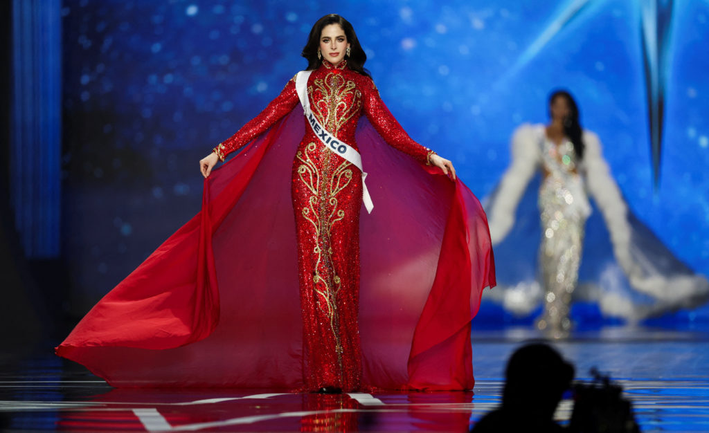  Mexico contestant claims Miss Universe crown after standing up to pageant bullying