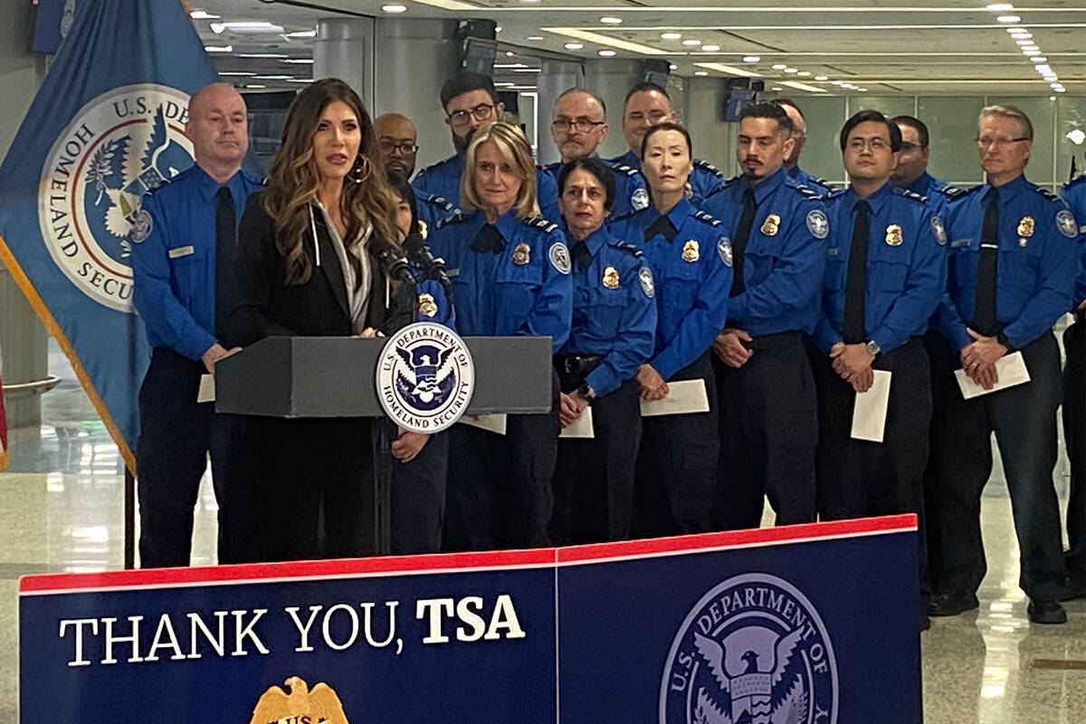  Kristi Noem announces $1 billion funding for TSA | Nevada | News