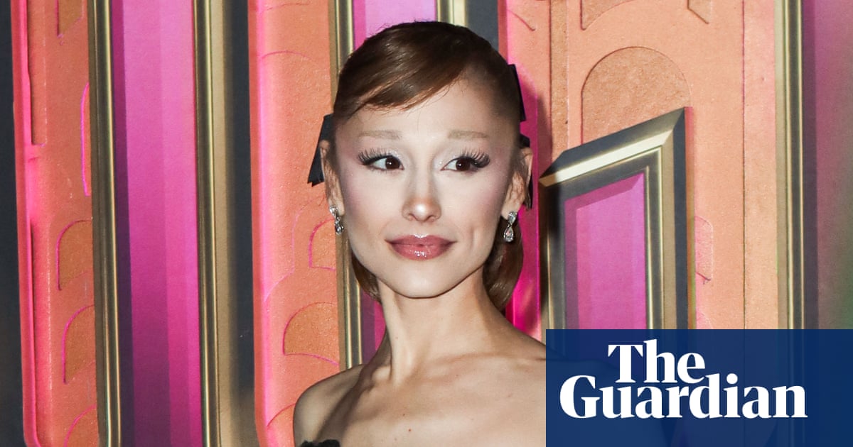  Ariana Grande contracts Covid during Wicked: For Good press tour | Wicked: For Good