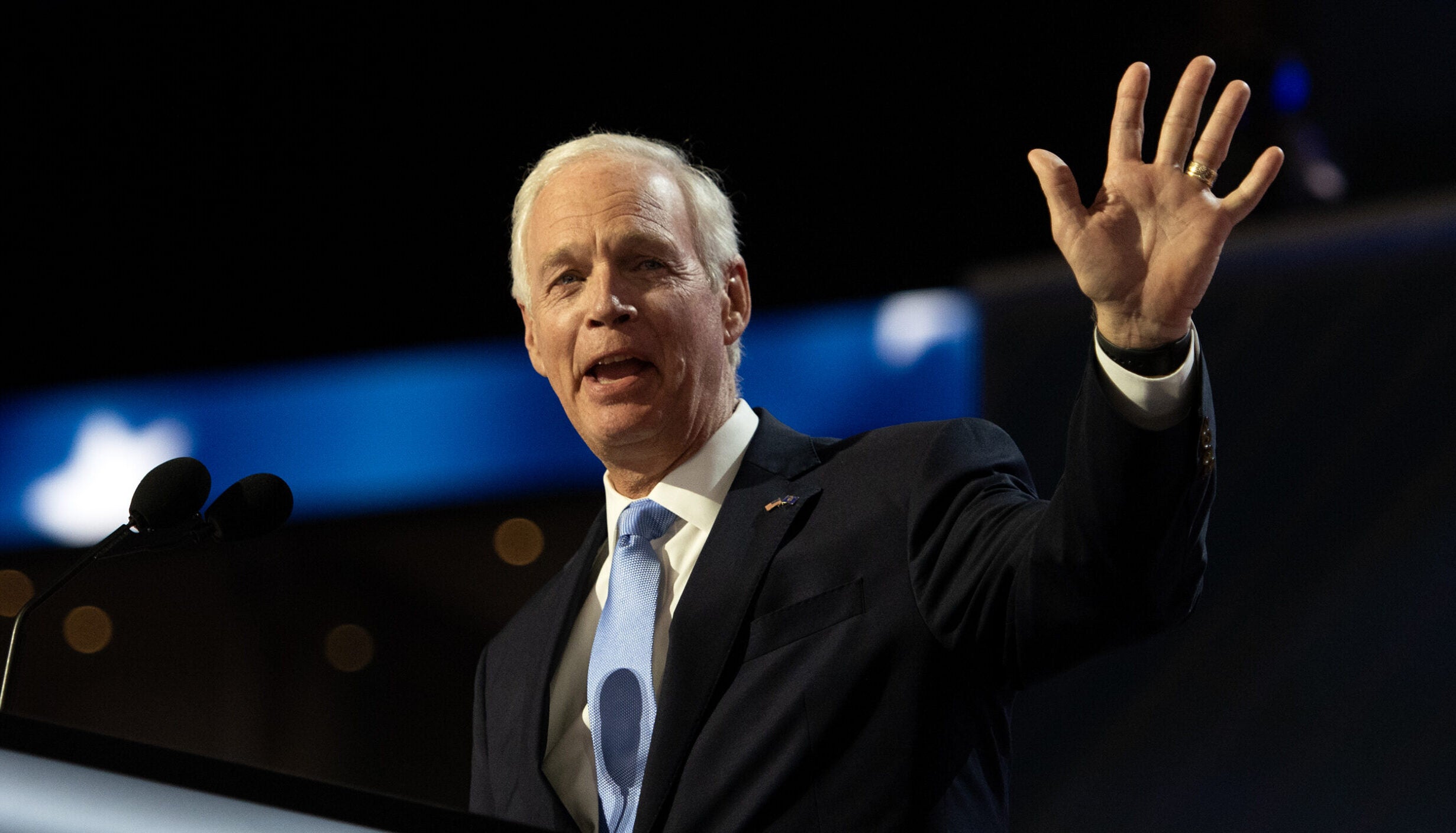  As shutdown sets record, Ron Johnson flips position on ending Senate filibuster