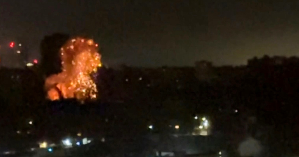  Russia’s massive attack on Kyiv kills 4, injures 27