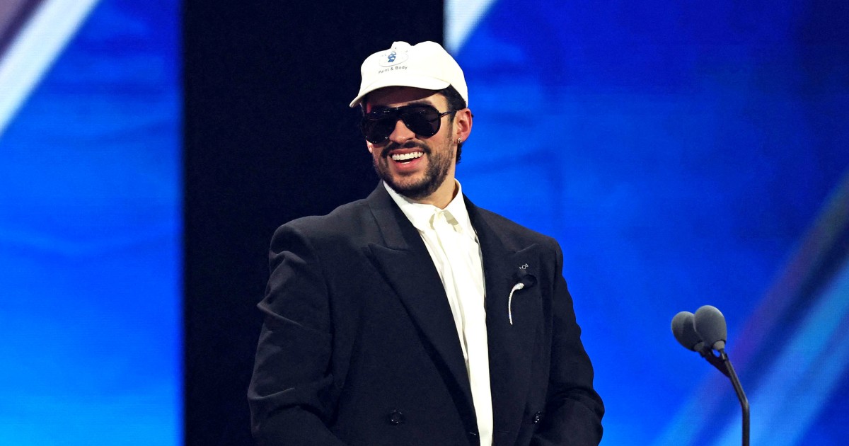  Bad Bunny wins album of the year at the 2025 Latin Grammys, capping an electric night