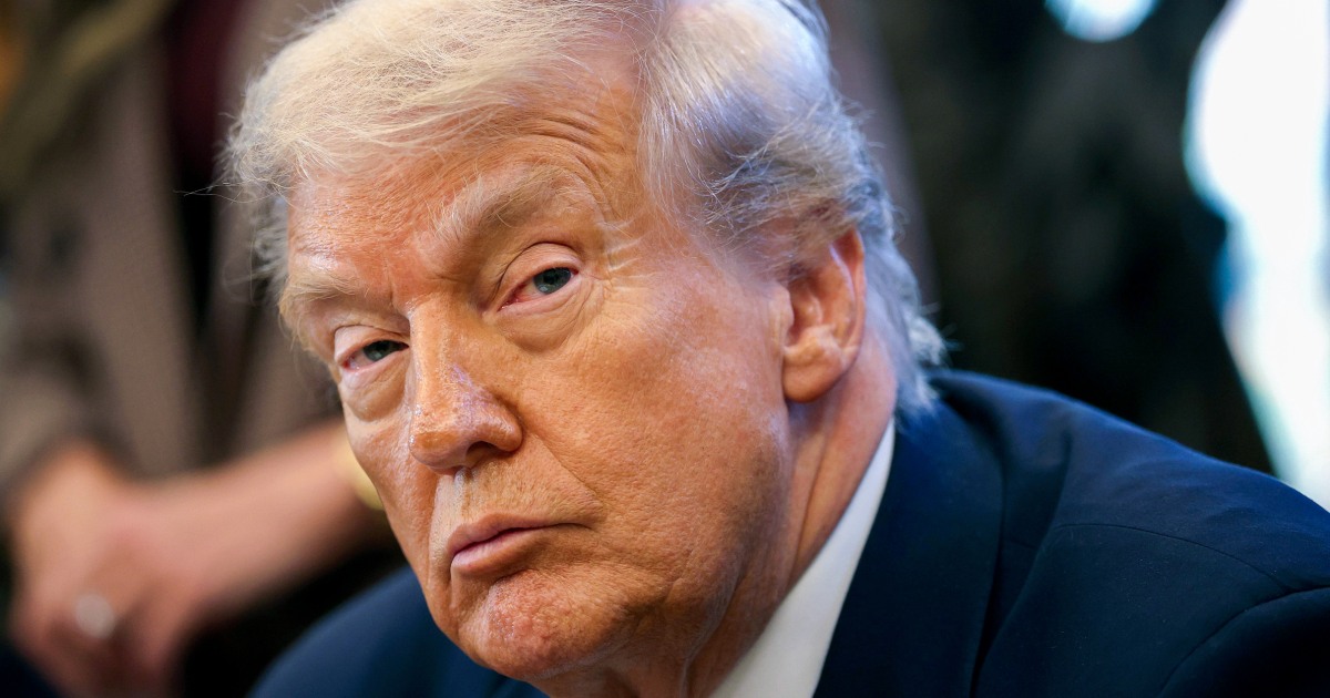  Trump says he wasn’t threatening Democrats he accused of ‘seditious behavior, punishable by death’