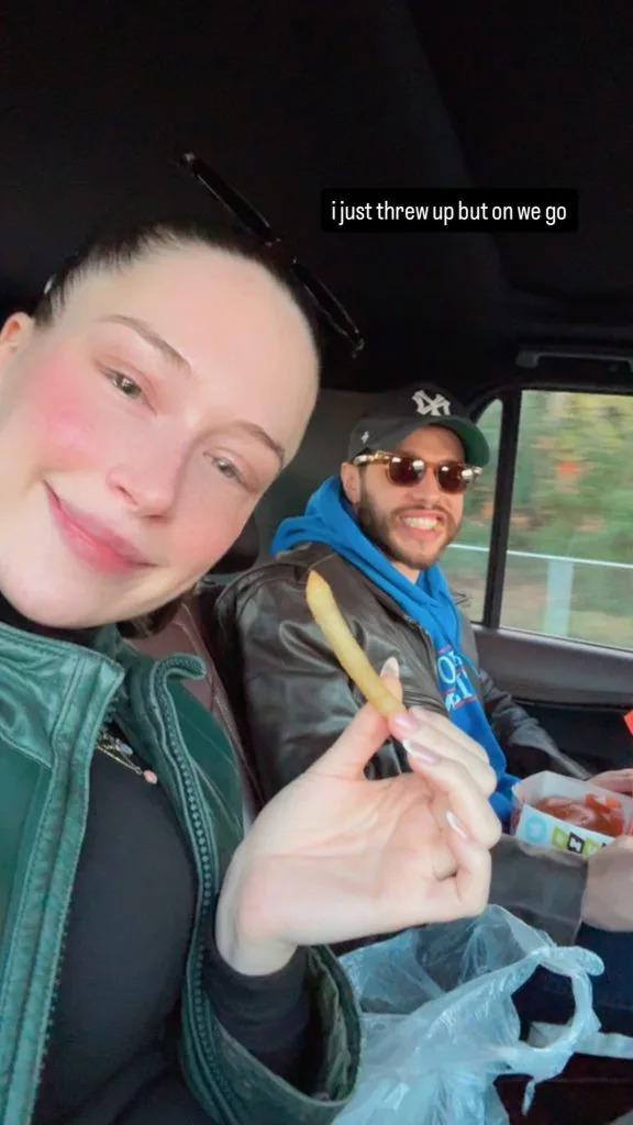 Elsie Hewitt and Pete Davidson in a selfie in the car. Elsie Hewitt/Instagram