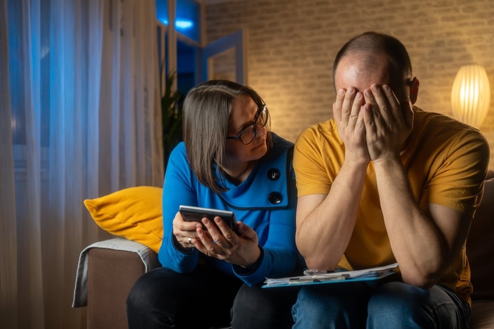  You Embarrassed Yourself, Husband Tells Wife, 34, After She Bragged About Her Salary To ‘Insanely Wealthy’ Cousin She Thought Was Poor