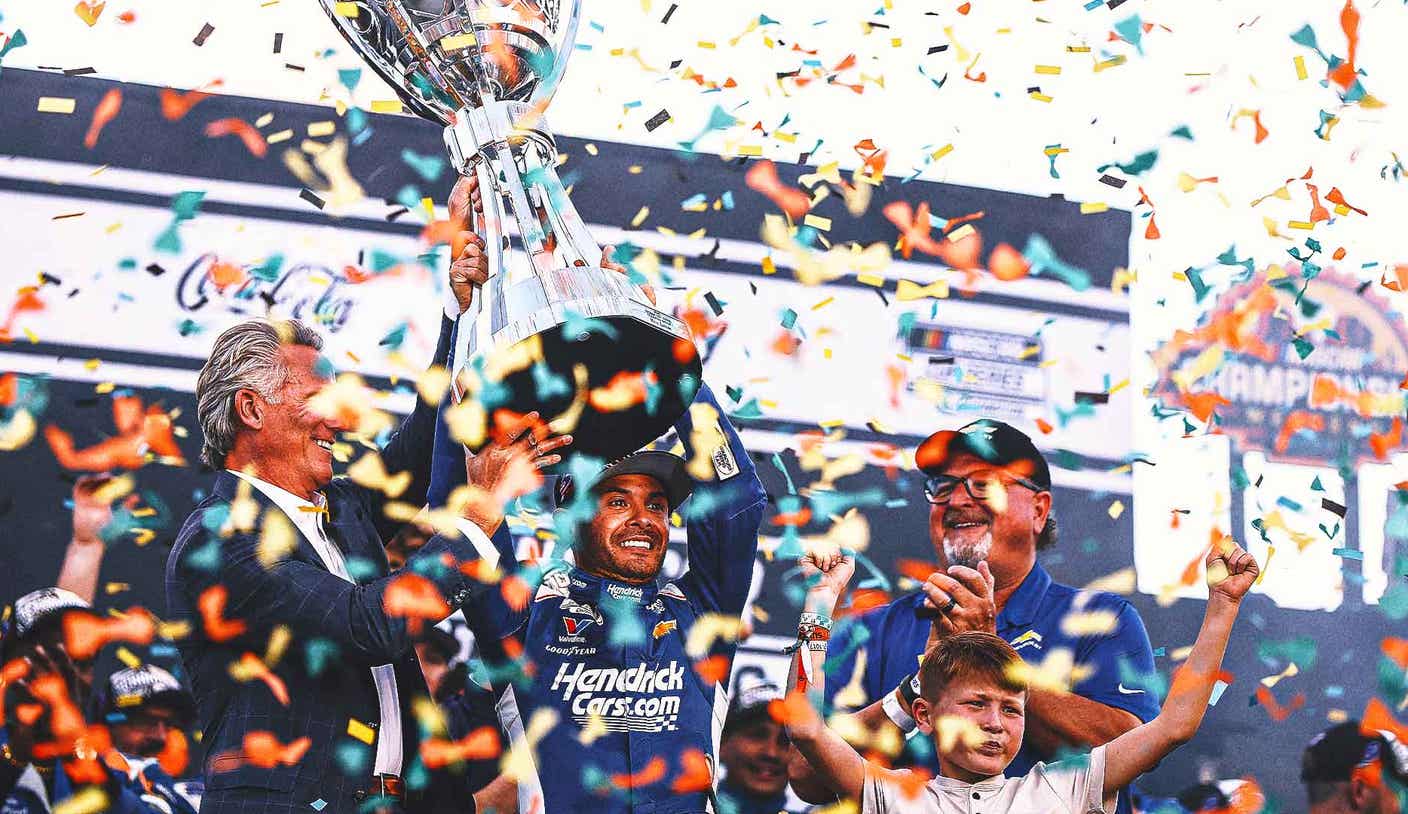  4 Takeaways From Cup Finale: Kyle Larson’s Triumph, Denny Hamlin’s Letdown
