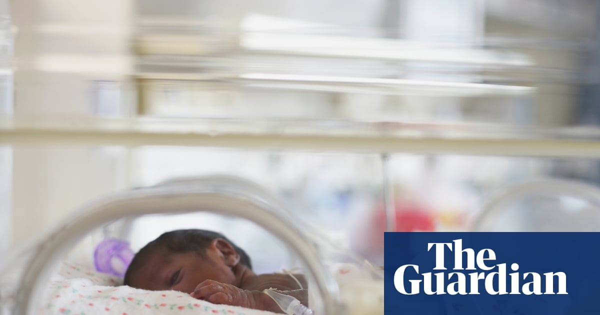  Babies born to black mothers 81% more likely to die in neonatal care, NHS study shows | Race