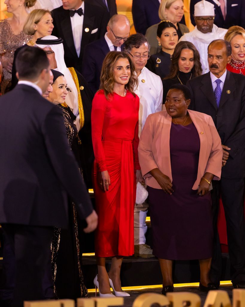 Queen Rania embraces Egyptian elegance in a bold red look