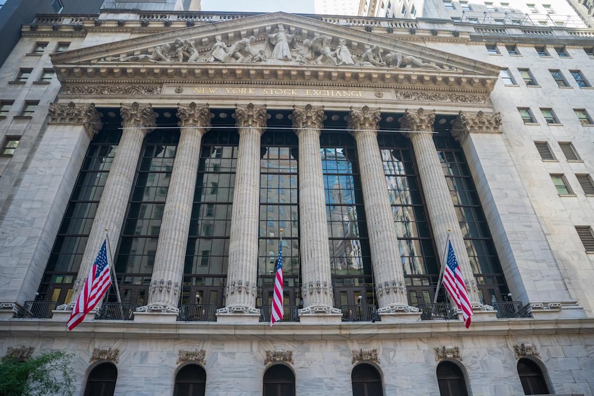  Dow, Nasdaq, S&P 500 slip as investors look ahead to Nvidia earnings, jobs report