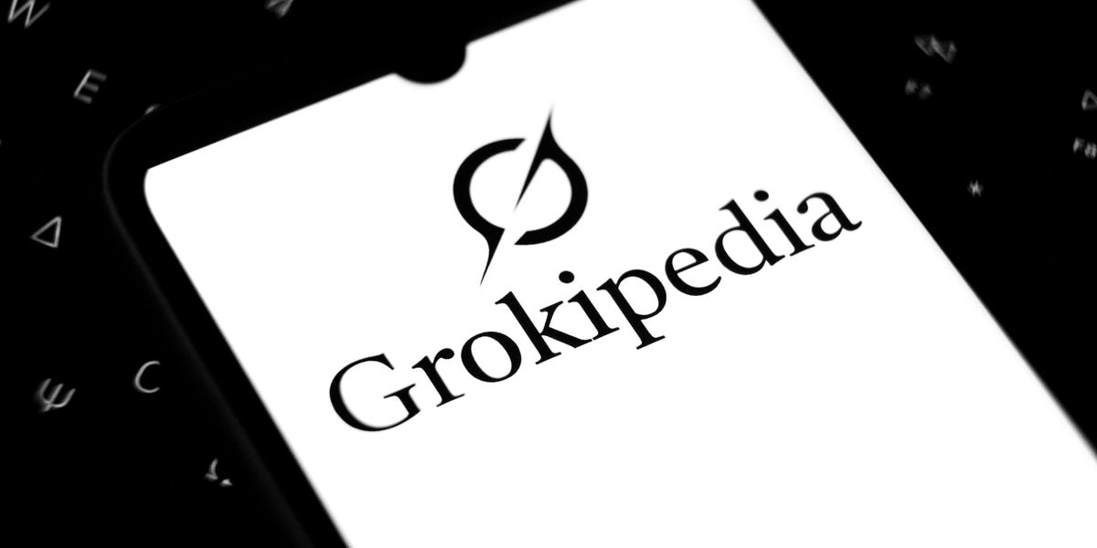  Elon Musk’s Grokipedia Could Teach Wikipedia Something About AI