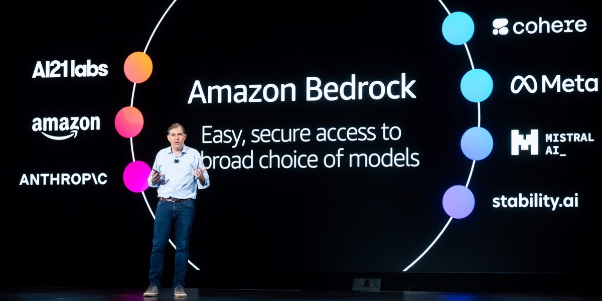 Amazon AI Capacity Crunch Pushed Customers to Rivals Like Google