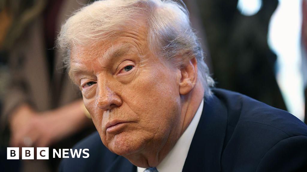  Venezuela calls Trump airspace closure warning ‘colonialist threat’