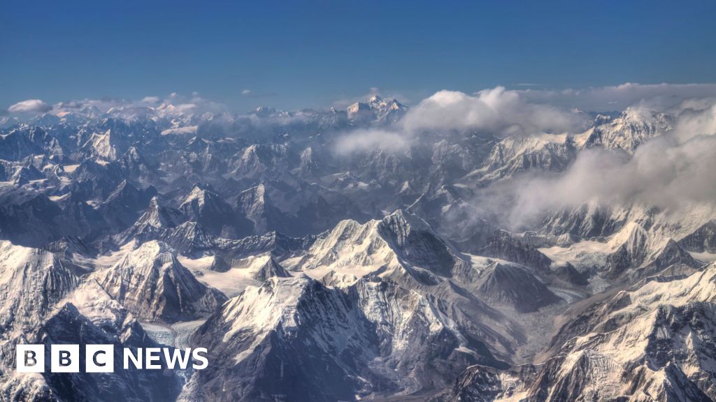  French climber among at least three killed in Himalayan avalanche