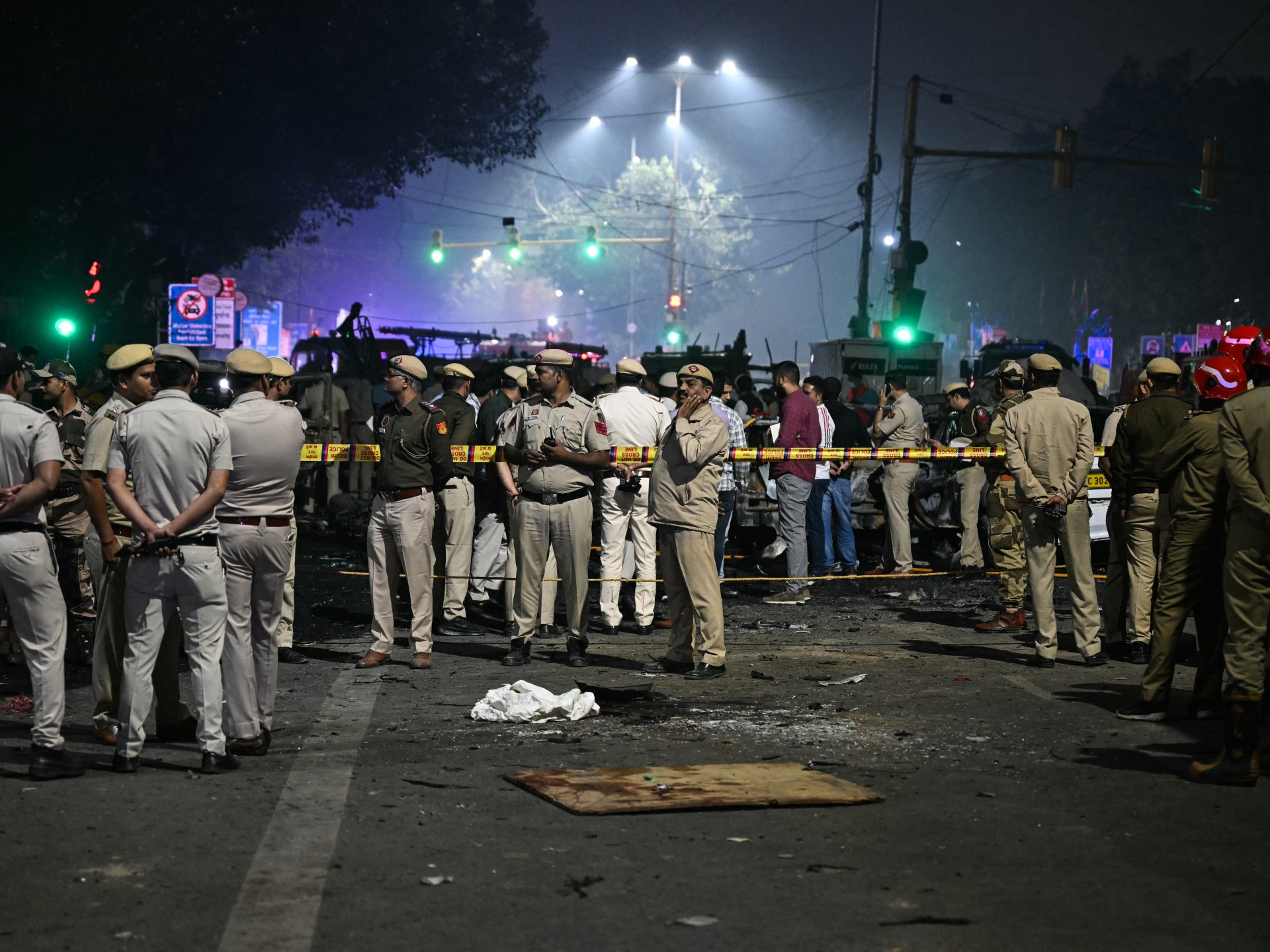  Police say eight people killed in blast near Red Fort in India’s New Delhi | News