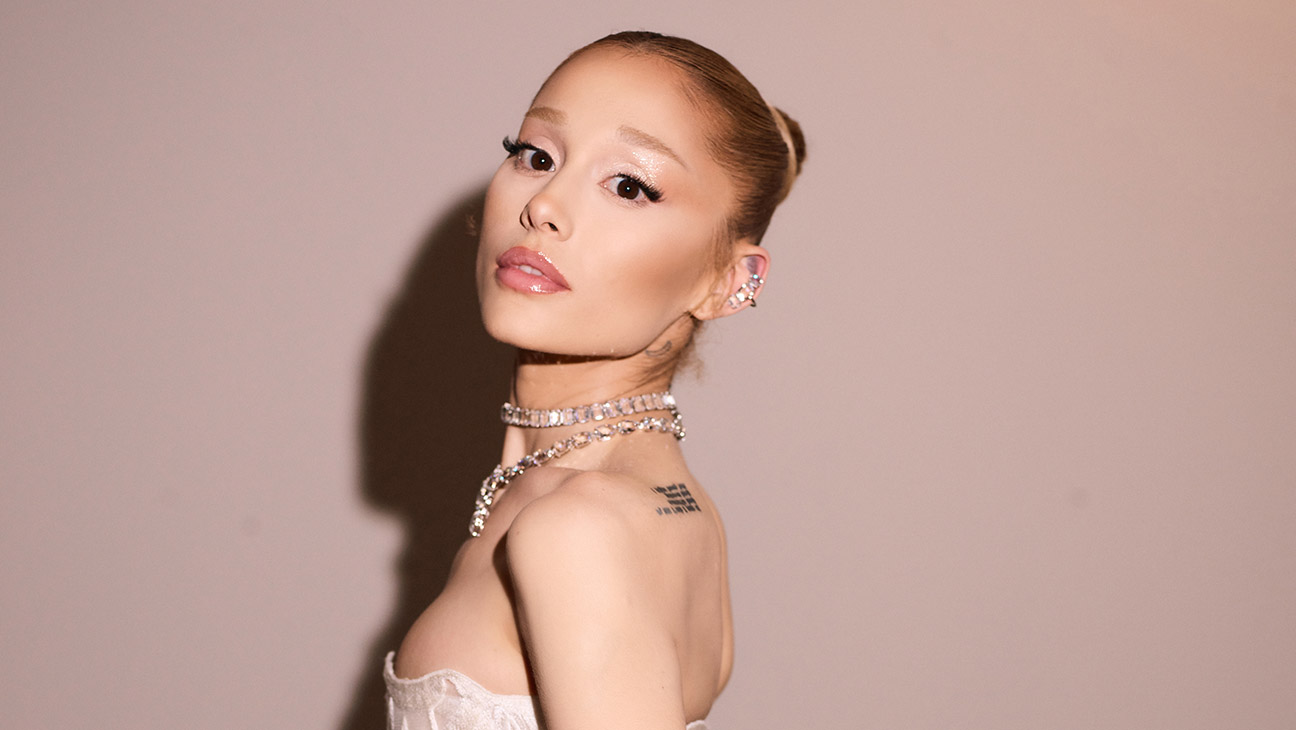  Ariana Grande Offers BTS Look at Focker In-Law After She Wraps Filming