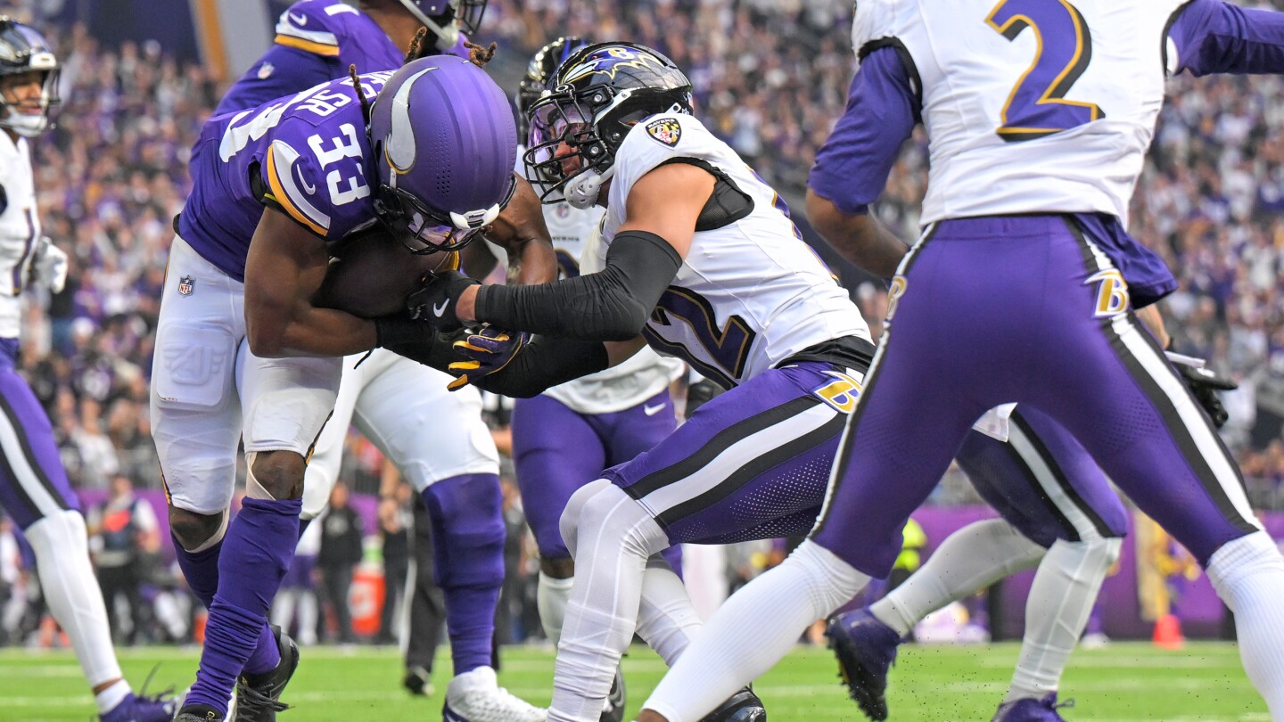  Aaron Jones on Vikings false starts: Ravens were playing a little game, we have to lock in
