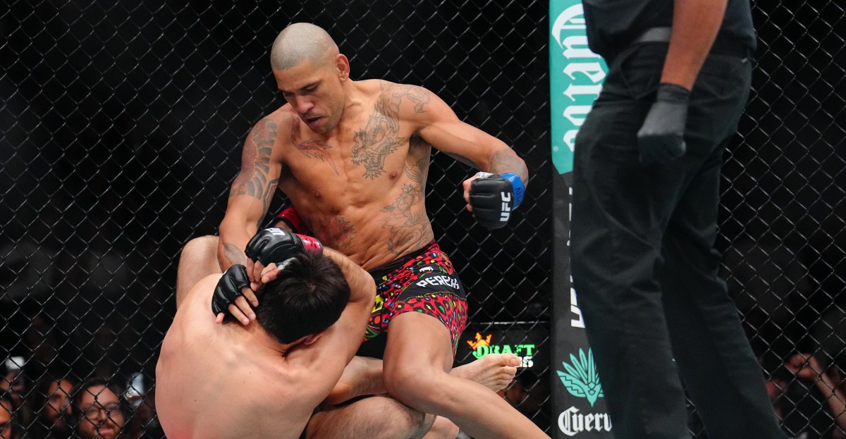  Alex Pereira responds to Khamzat Chimaev challenge with surprising offer; Chimaev responds