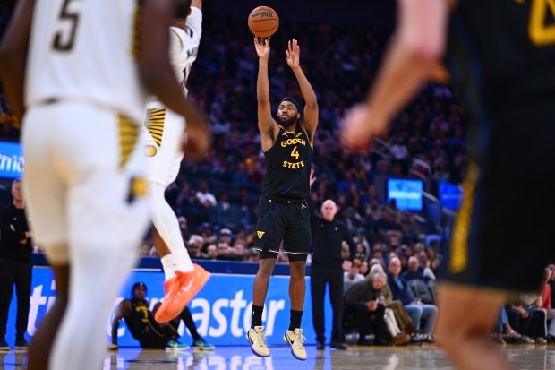 Golden State Warriors' Moses Moody (4) shoots a basket against the Indiana Pacers in the fourth quarter of their NBA game at Chase Center in San Francisco, Calif., on Sunday, Nov. 9, 2025. The Golden State Warriors defeated the Indiana Pacers 114-83. (Jose Carlos Fajardo/Bay Area News Group)